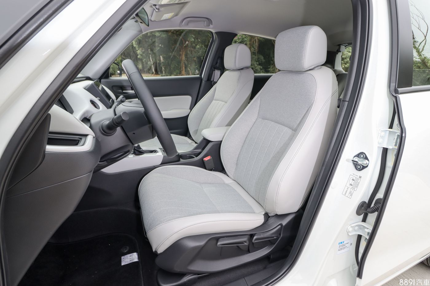 Honda大改款Fit油電版座椅造型
