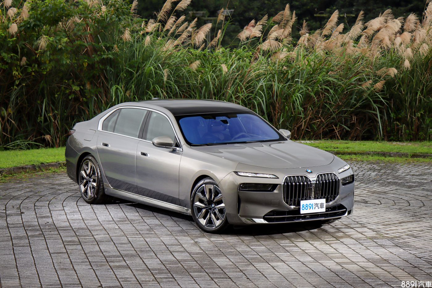 大改款BMW 740i Excellence試駕 只想躺在後座追劇8891汽車